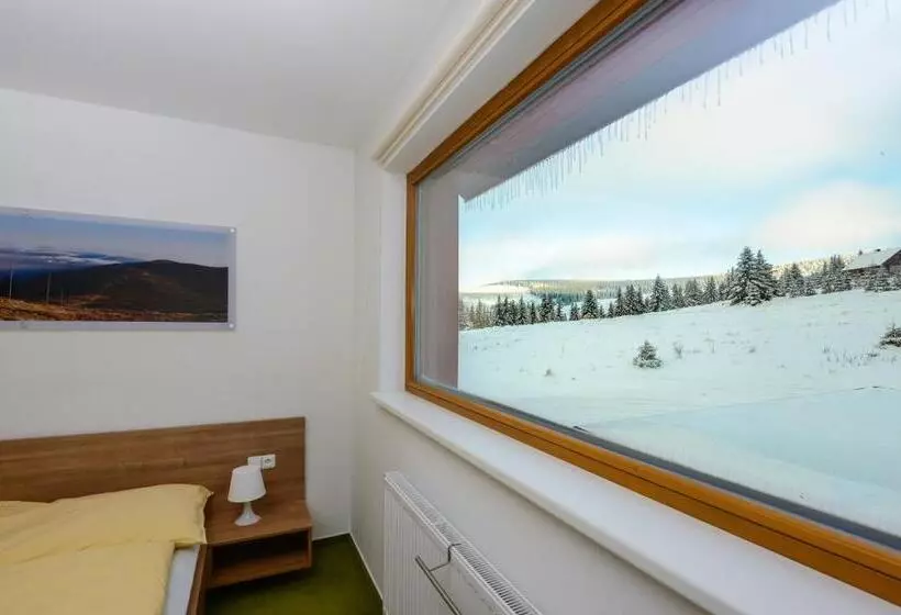 Majatalo Penzion Andula Friesovy Boudy