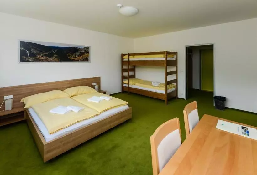 Majatalo Penzion Andula Friesovy Boudy