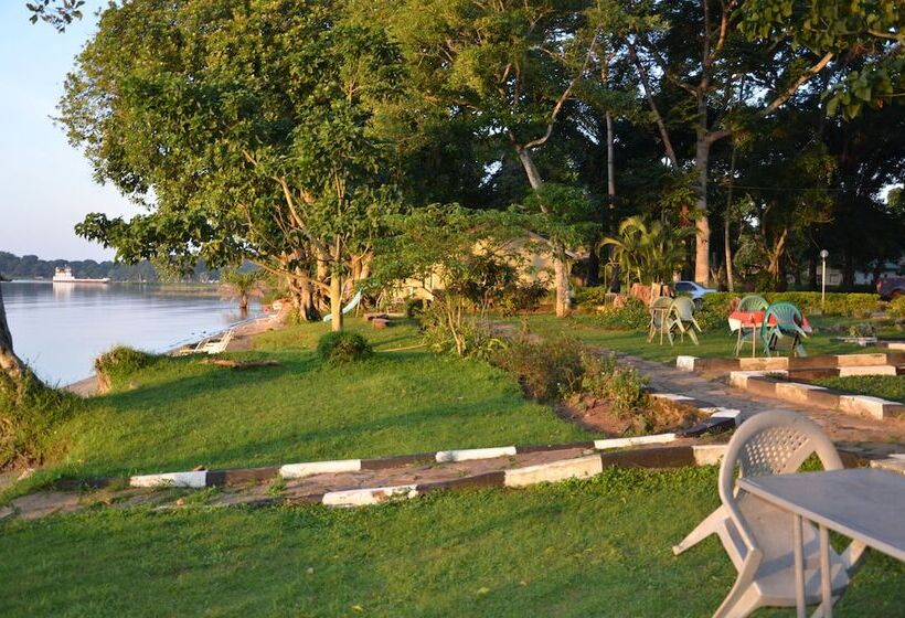 Ssese Islands Beach Hotel Hostel