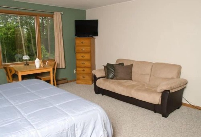 Valhalla Hillside Inn