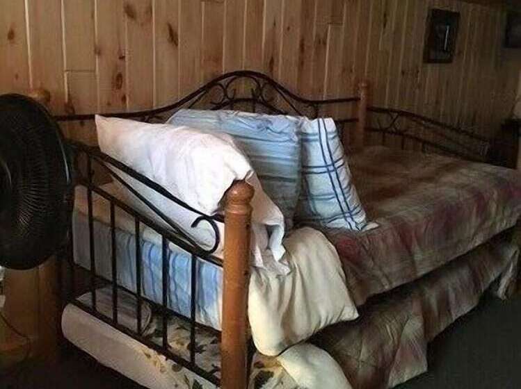 Valhalla Hillside Inn