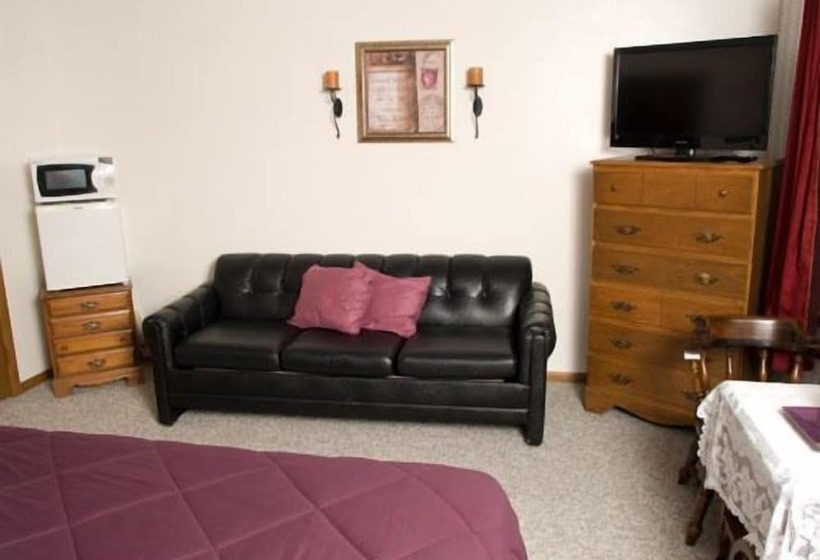 Valhalla Hillside Inn