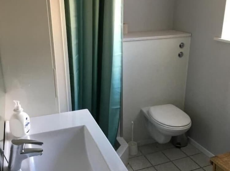 مبيت وإفطار Ab Centrum