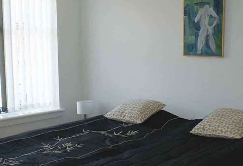 مبيت وإفطار Ab Centrum