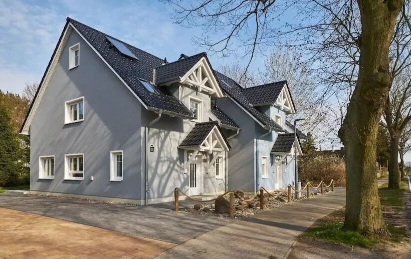 Freester Kapitanshauser