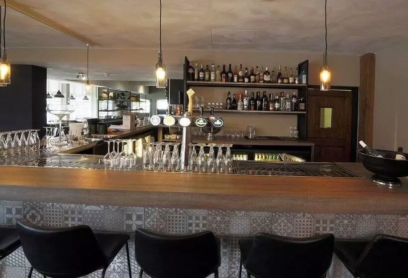 Hotelli Herberg De Witte Olifant