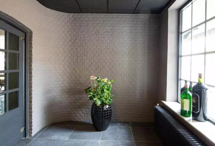 Hotelli Herberg De Witte Olifant