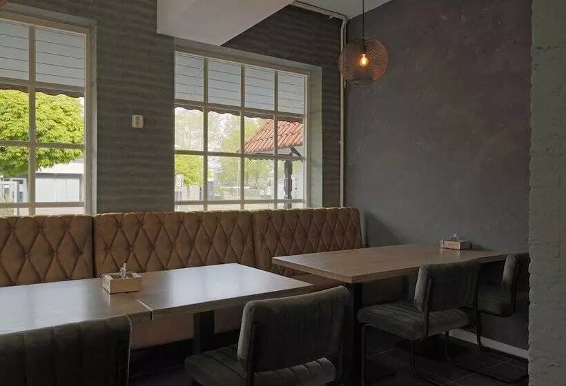 Hotelli Herberg De Witte Olifant