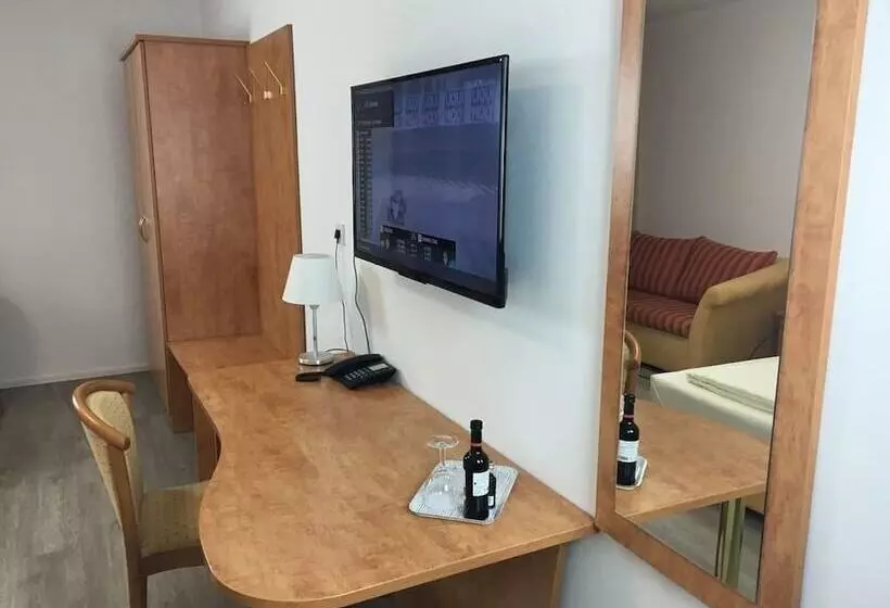 Main Kinzig Hotel Am Limes