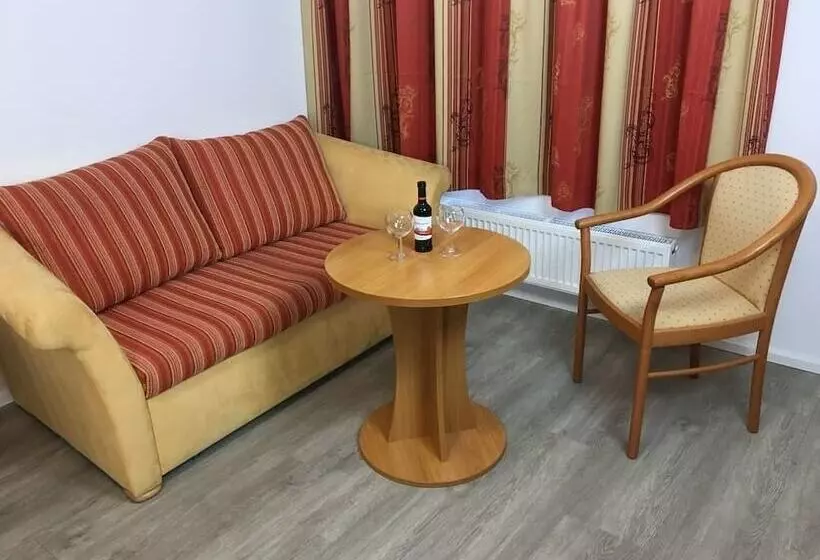 Main Kinzig Hotel Am Limes