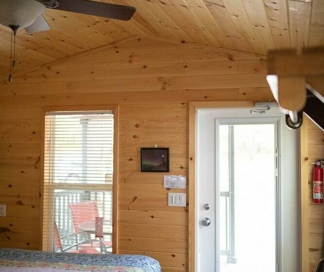 فندق Pere Marquette River Koa Campground