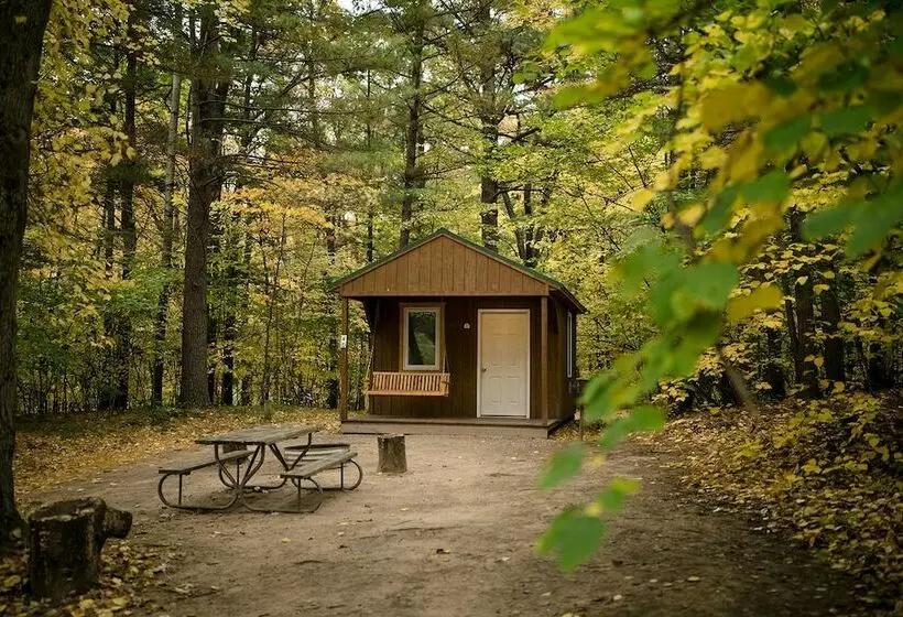 Hotelli Pere Marquette River Koa Campground
