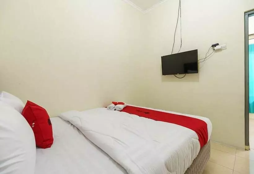 Hotelli Reddoorz Syariah Near Rs Mitra Keluarga Depok