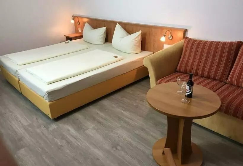 Main Kinzig Hotel Am Limes