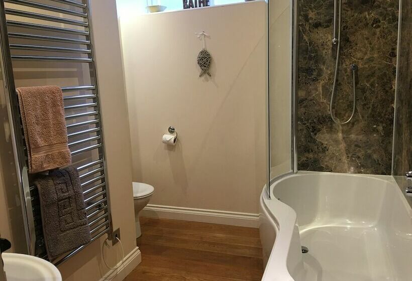 Webbington Farm Holiday Cottages