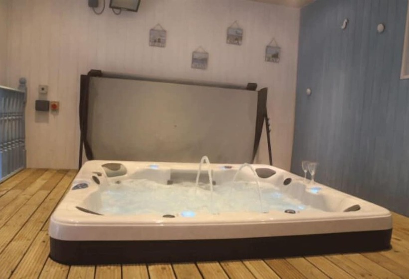 Webbington Farm Holiday Cottages