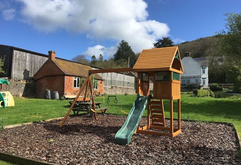 Webbington Farm Holiday Cottages