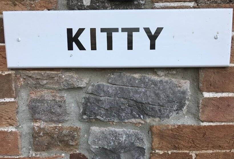 Webbington Farm Holiday Cottages