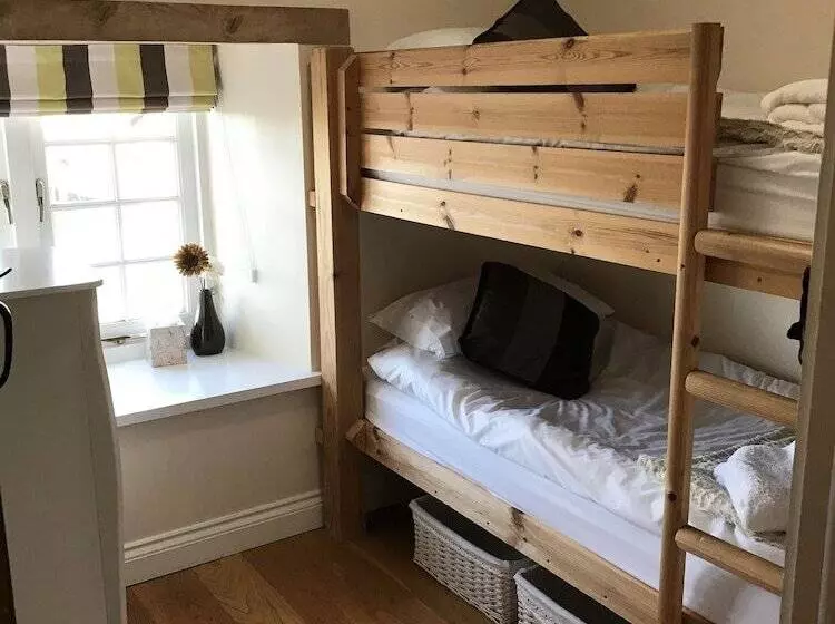 Webbington Farm Holiday Cottages