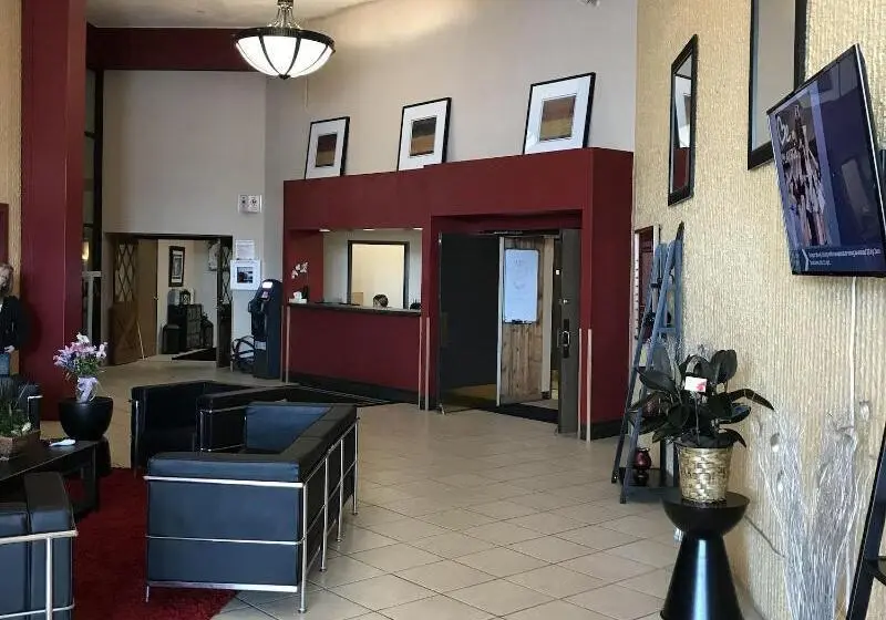 ホテル Crookston Inn & Convention Center