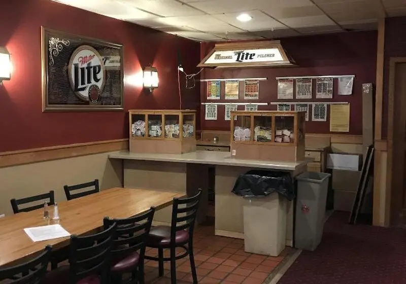 ホテル Crookston Inn & Convention Center