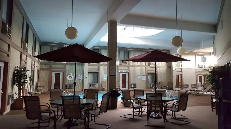 ホテル Crookston Inn & Convention Center