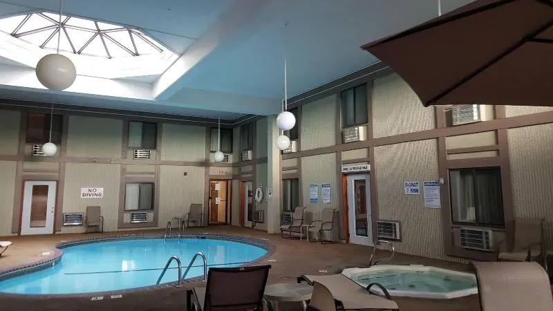 ホテル Crookston Inn & Convention Center