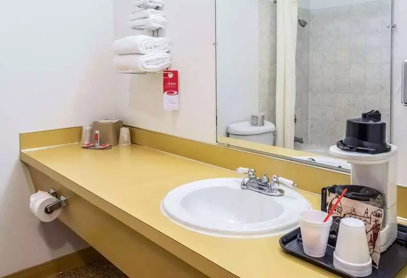 Отель Econo Lodge Prineville