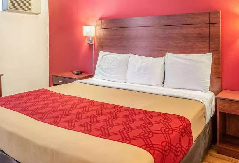 Отель Econo Lodge Prineville