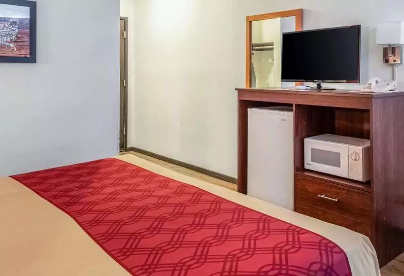 Отель Econo Lodge Prineville