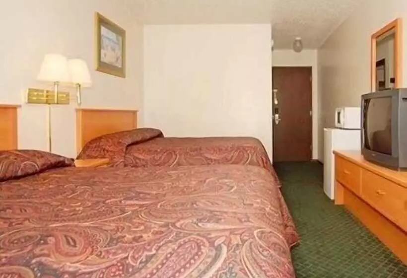 Отель Econo Lodge Prineville