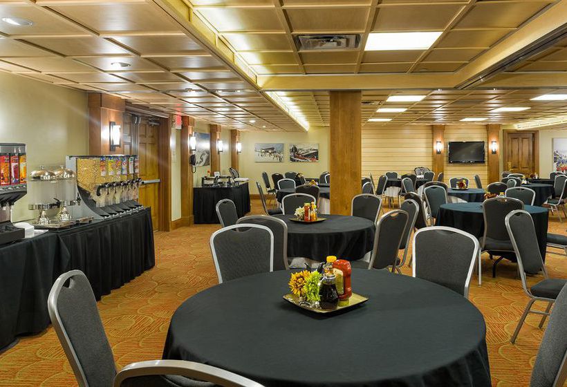 هتل Vail S Mountain Haus At The Covered Bridge