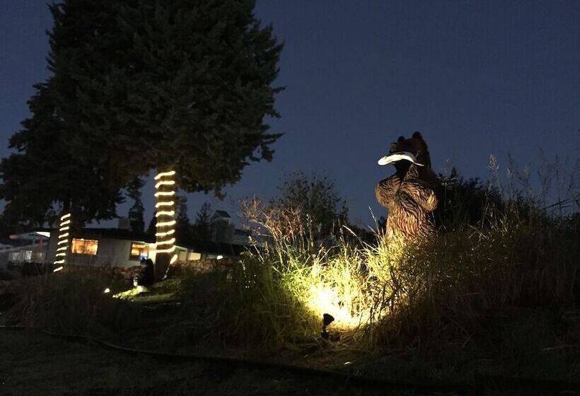 Отель Oakhurst Lodge