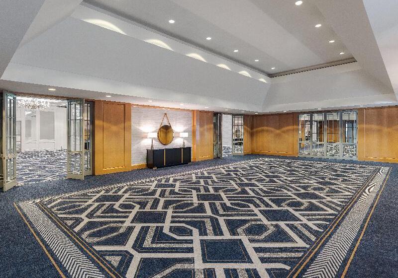 Hotelli Omni Las Colinas