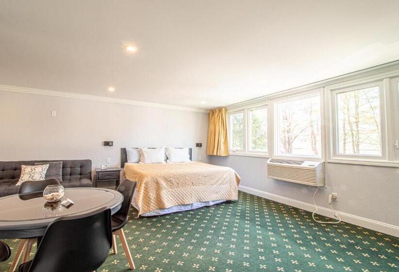 فندق The Niantic Inn