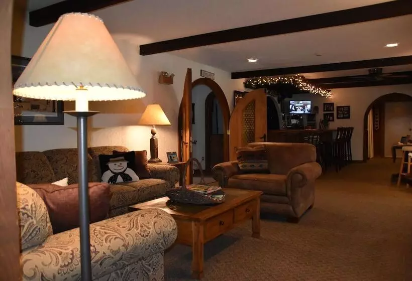 ホテル The Olympia Lodge