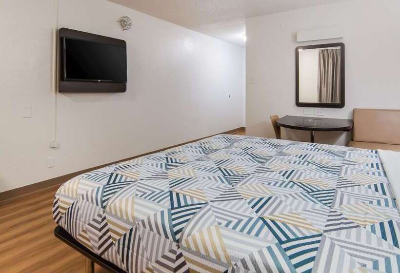 Motel 6addison, Tx  Dallas