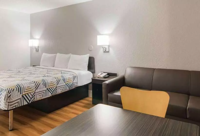 Motel 6addison, Tx Dallas