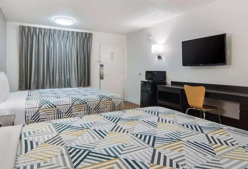 Motel 6addison, Tx Dallas