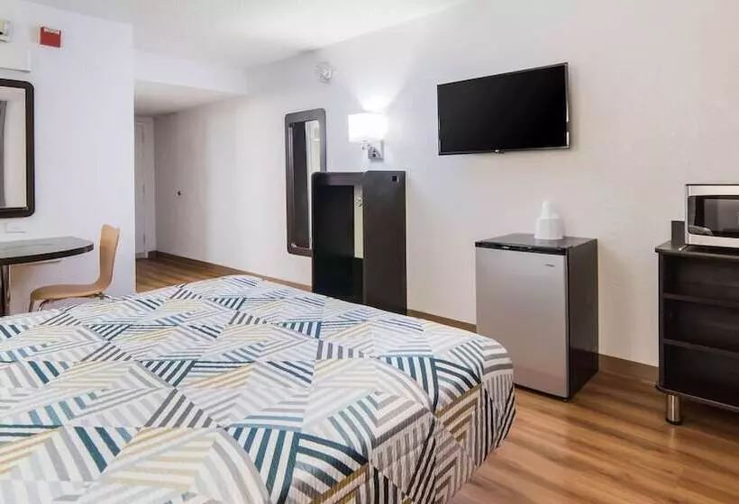 Motel 6addison, Tx Dallas