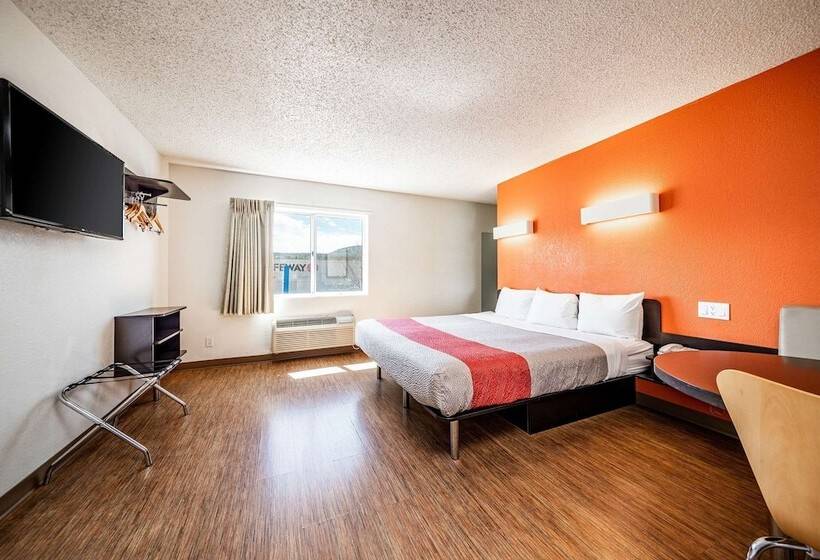 Мотель The Ellsworth Hotel, Ascend Hotel Collection