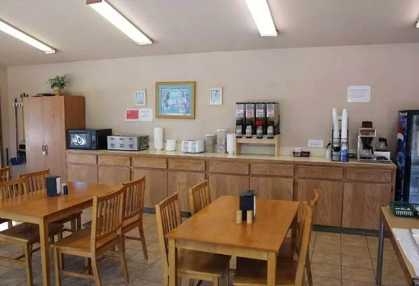 Motel Oakhill Inn And Suites