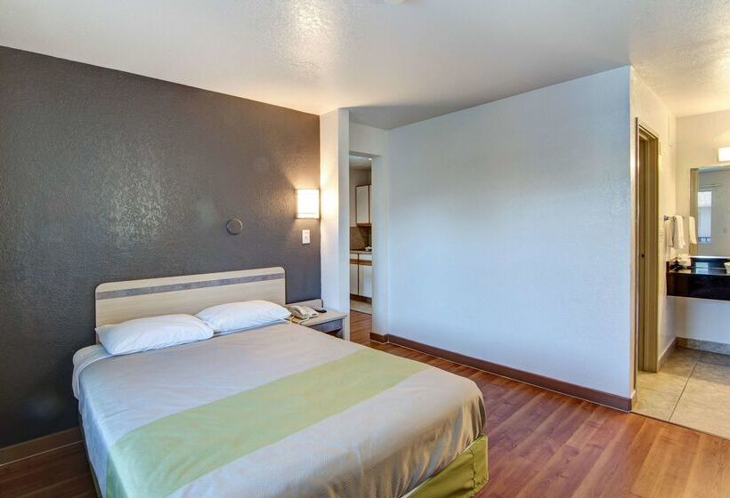 モーテル Studio 6 Grand Prairie, Tx