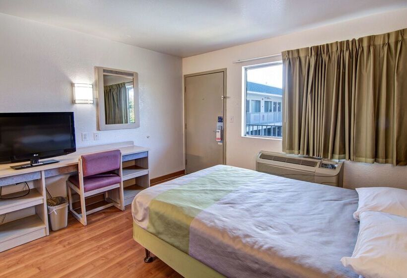 モーテル Studio 6 Grand Prairie, Tx