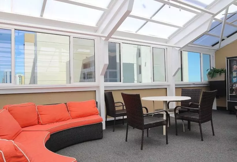 Ocean Sands Resort, Oceanfront, Virginia Beach By Vacatia