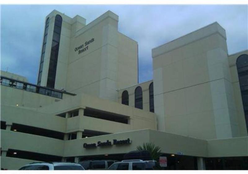 Ocean Sands Resort, Oceanfront, Virginia Beach By Vacatia