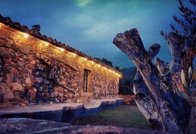 Hotelli Masia Can Bachs