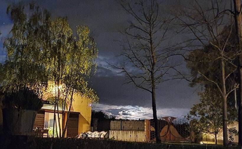 هتل Masia Can Bachs