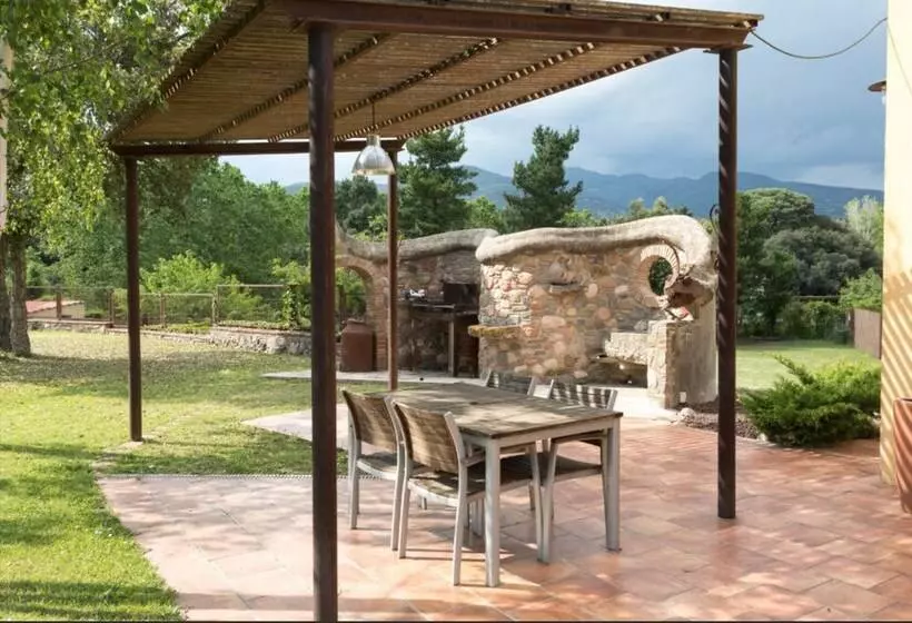 Hotelli Masia Can Bachs