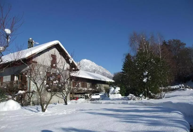 ホテル Domaine Du Grand Cellier   Insolite En Savoie